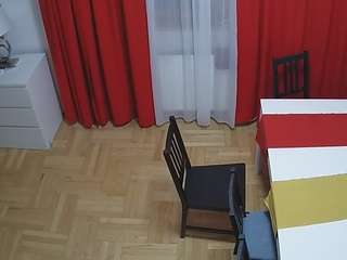 voyeurcam-julmodels-dining-2
