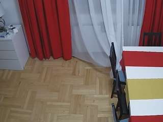 voyeurcam-julmodels-dining-2