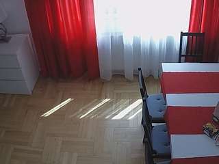 voyeurcam-julmodels-dining-2