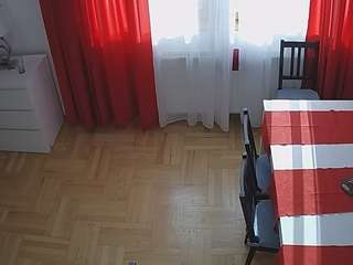 voyeurcam-julmodels-dining-2
