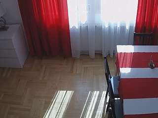 voyeurcam-julmodels-dining-2
