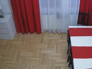 voyeurcam-julmodels-dining-2
