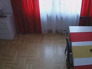 voyeurcam-julmodels-dining-2