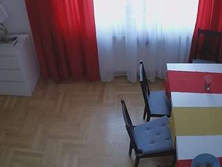 voyeurcam-julmodels-dining-2