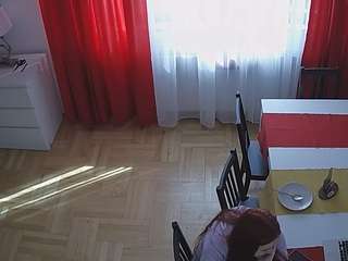 voyeurcam julmodels dining 2