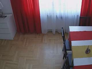 voyeurcam-julmodels-dining-2