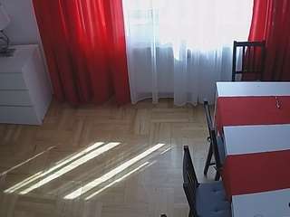 voyeurcam julmodels dining 2