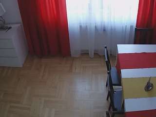 voyeurcam julmodels dining 2