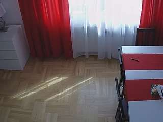 voyeurcam julmodels dining 2