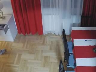 voyeurcam julmodels dining 2