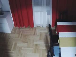 voyeurcam julmodels dining 2