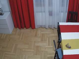 voyeurcam-julmodels-dining-2