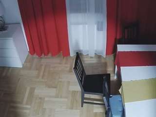voyeurcam-julmodels-dining-2