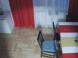 voyeurcam julmodels dining 2