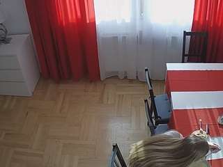voyeurcam-julmodels-dining-2