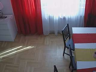 voyeurcam-julmodels-dining-2