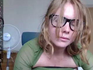 RubyLynxx's Live Sex Cam Show