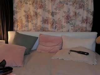 rubireed's CamSoda show and profile