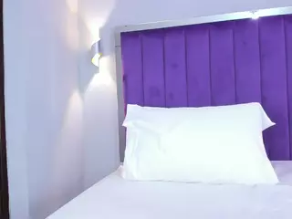 Sara Riley's Live Sex Cam Show