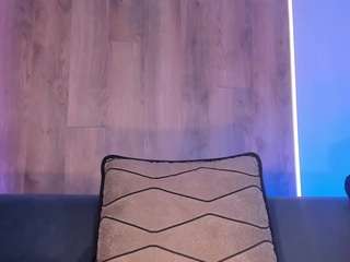 sofiareyesx live on CamSoda