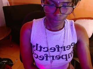 ariasummer's CamSoda show and profile