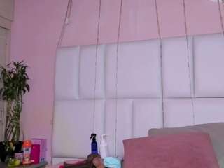 kyana-cream chat room