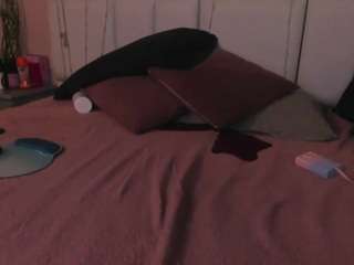 kyana-cream Live Webcam on CamSoda