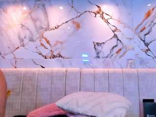 Live Sex Chat with - K Y A N A - (@kyana-cream)