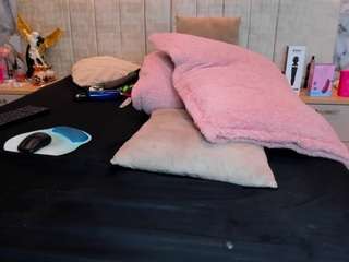 kyana-cream webcam