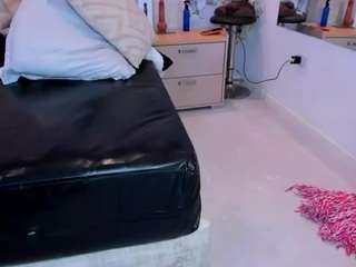 kyana-cream Sex Cam Show