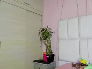 - K Y A N A -'s Live Sex Cam Show