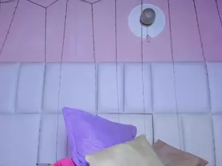 - K Y A N A -'s Live Sex Cam Show