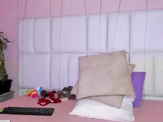 - K Y A N A -'s Live Sex Cam Show