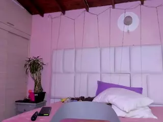 - K Y A N A -'s Live Sex Cam Show