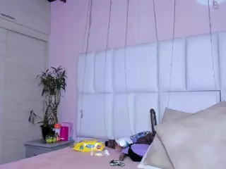 - K Y A N A -'s Live Sex Cam Show