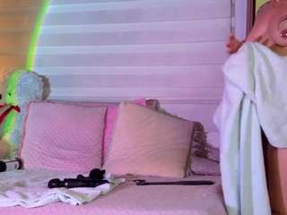 nella-joly live profile