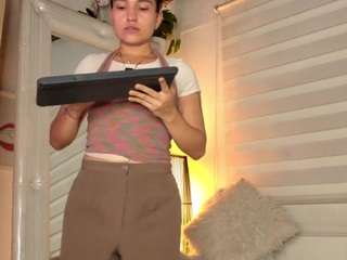 Nella-joly live webcam show