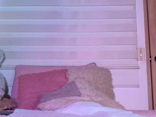 Nella-joly live webcam show