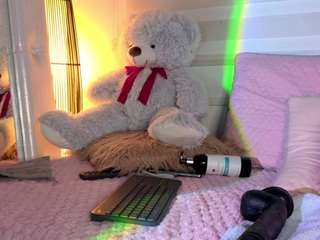 Nella-joly live webcam show