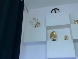 arianatattoos's Live Sex Cam Show