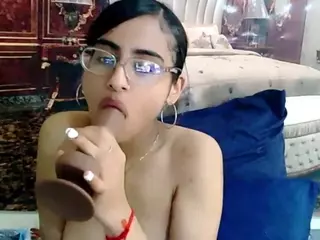 IndianBootyLicious69's Live Sex Cam Show