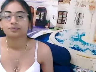 IndianBootyLicious69's Live Sex Cam Show