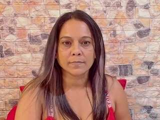 le modèle indianfancyface est en webcam porno dans un show sur le site camsoda, il possède les tags suivants: ahegao,sexy,lush,mature,middle aged,milf,mistress,natural,orgasm,pussy,smoking,kinky,spank,spanking,squirter,strip,striptease,tattoos,tease,twerk