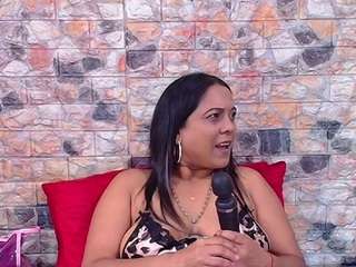 indianfancyface Live Webcam on CamSoda
