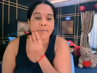 IndianFancyFace's Live Sex Cam Show