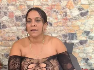 IndianFancyFace's Live Sex Cam Show
