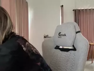 NellyFischer's Live Sex Cam Show