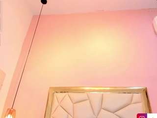 lorena-gomezz1 Live Webcam on CamSoda