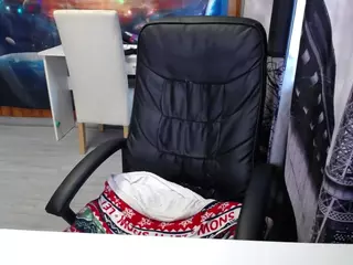 imthinkaboutu's Live Sex Cam Show