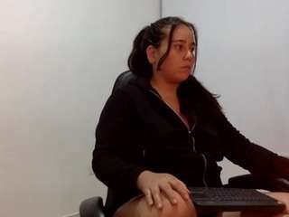  laura-d chat room